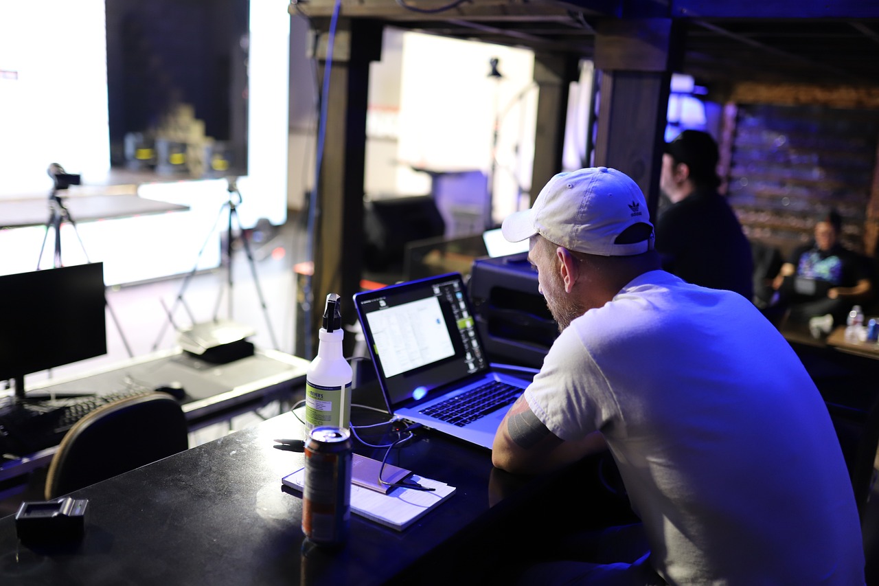 株式投資　慎重　長期