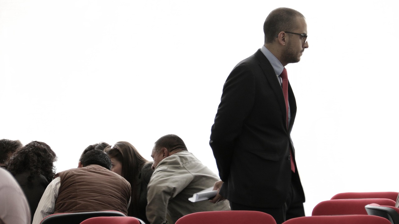 会社　辞められる　投資